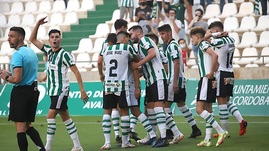 Las imágenes del Córdoba CF-Cádiz B