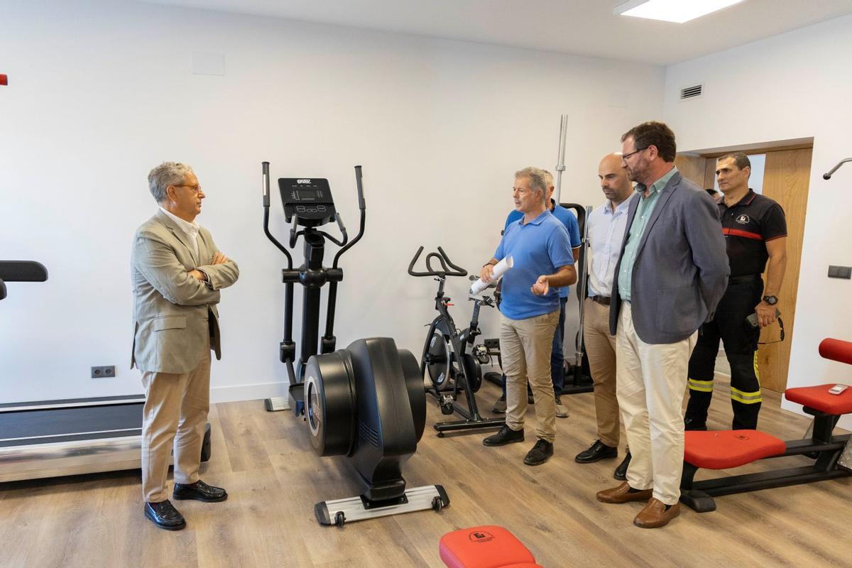 Nuevo gimnasio del parque de bomberos de Montoro tras su reforma.