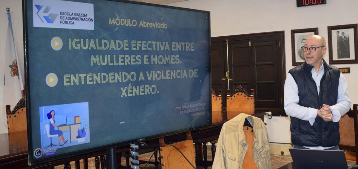 Jornada sobre igualdad y violencia  de género para personal municipal | FDV