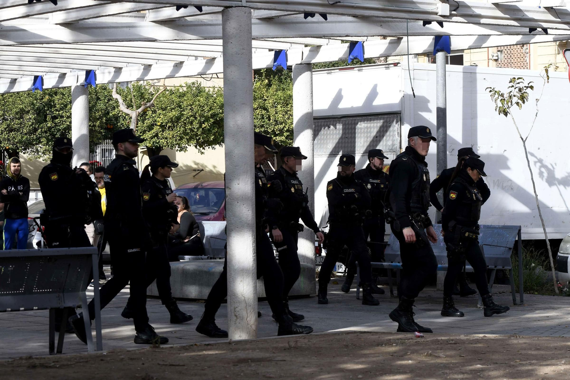 La redada contra el narcotráfico en el Polígono de La Paz, en imágenes