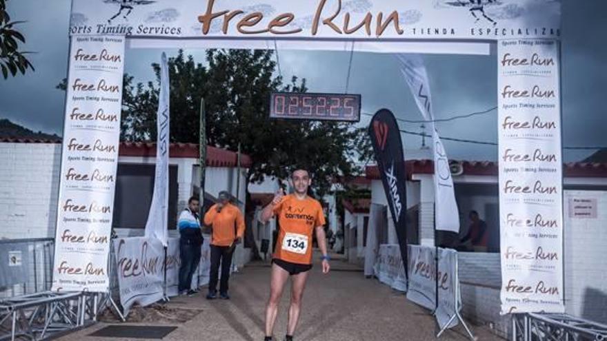 Juan Navarro y Ricardo Cherta triunfan en el II Free Trail Run