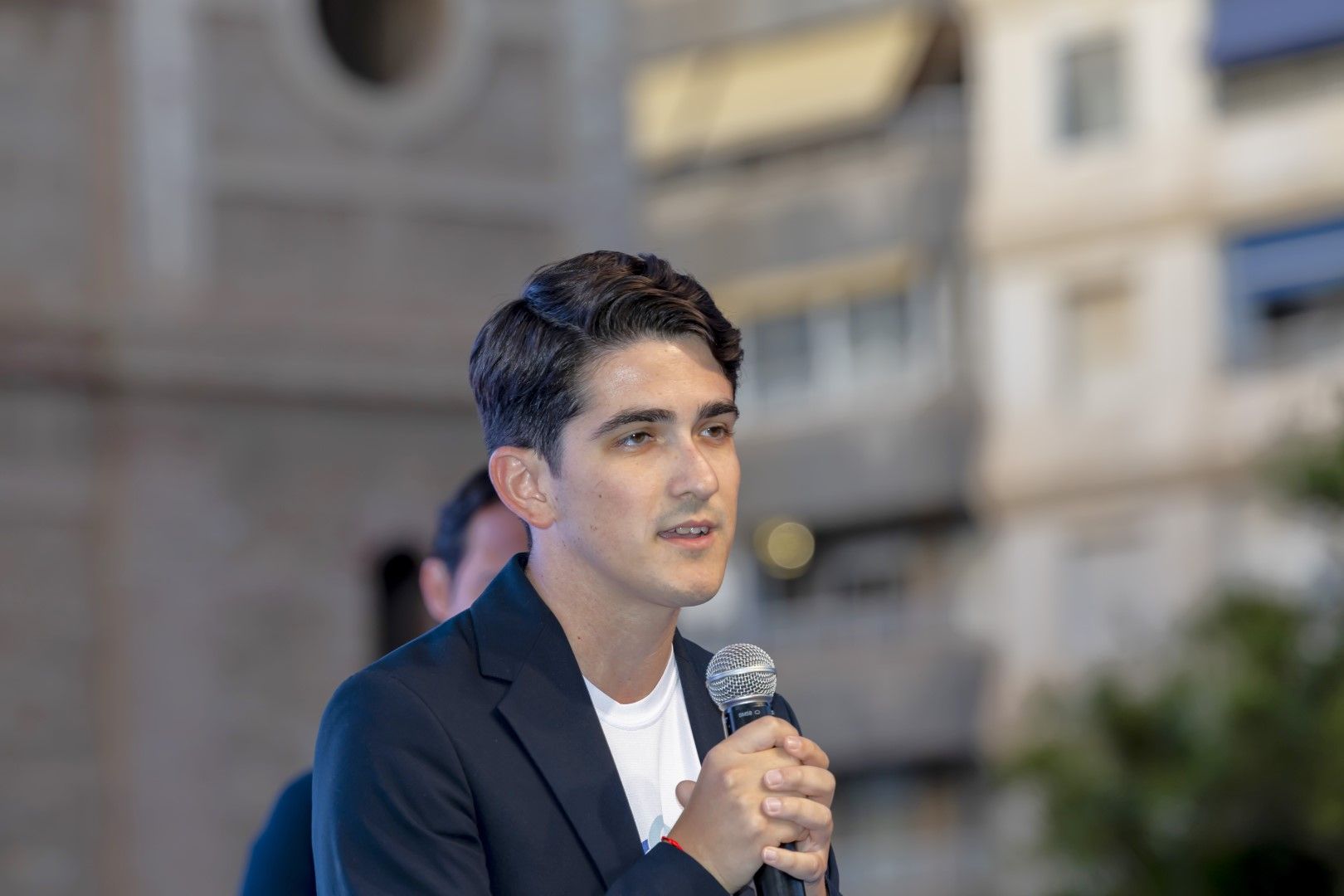 Mitin de arranque de campaña de Eduardo Dolón en la plaza de la Constitución de Torrevieja