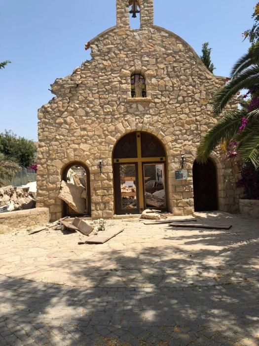 El techo de una ermita de El Campello se desploma al finalizar la misa.