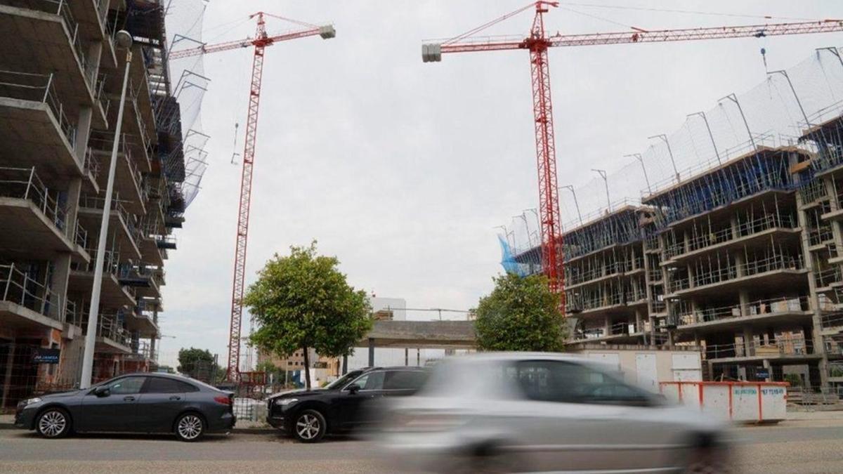 Viviendas en construcción en la capital cordobesa, en una imagen de archivo.