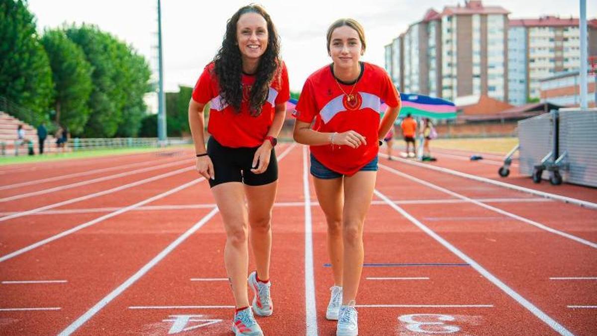 Marta e Laura, xuntas na liña de saída que para a nai é unha meta cumprida.