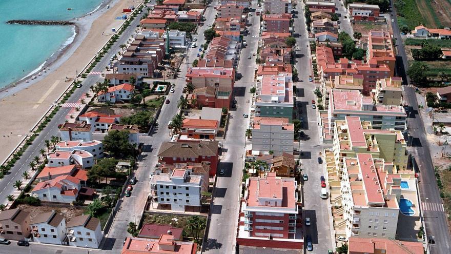 Locura por comprar un apartamento en la playa de Castellón: donde más crecen las ventas en España