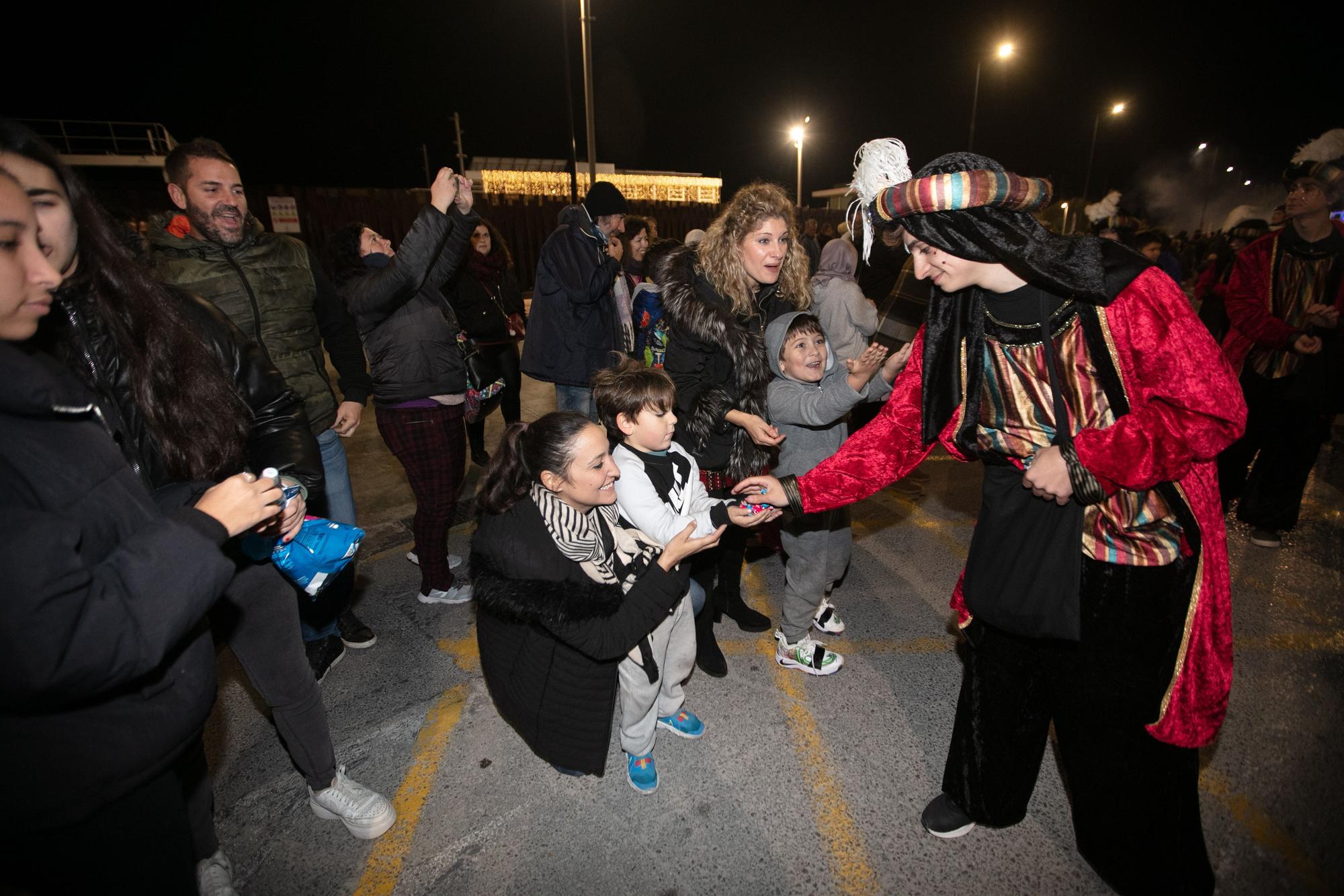 Mira aquí todas las fotos de la cabalgata de Reyes Magos 2023 en Sant Antoni