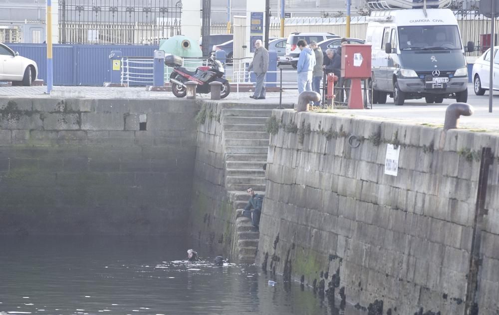 El 091 busca en el mar el cadáver del joven desaparecido en Palexco