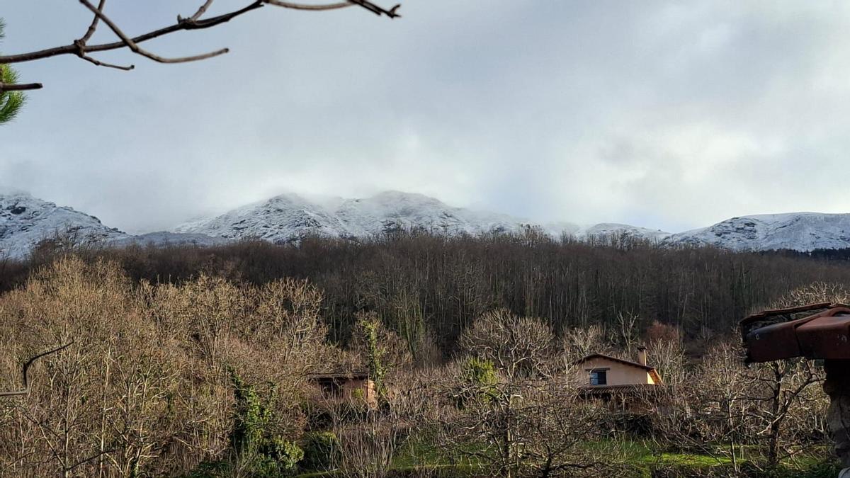 Fotogalería | La nieve cubre el norte de Extremadura