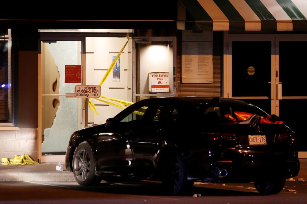 Al menos quince heridos tras explotar una bomba en un restaurante de Toronto