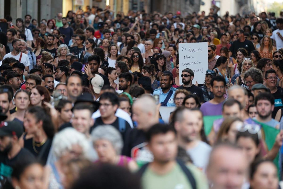 Gran manifestación antiracista en Barcelona