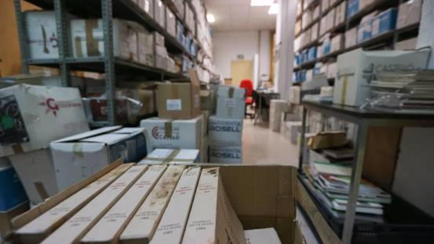 Más de 60.000 libros valorados en 700.000 euros hacinados en Castelló