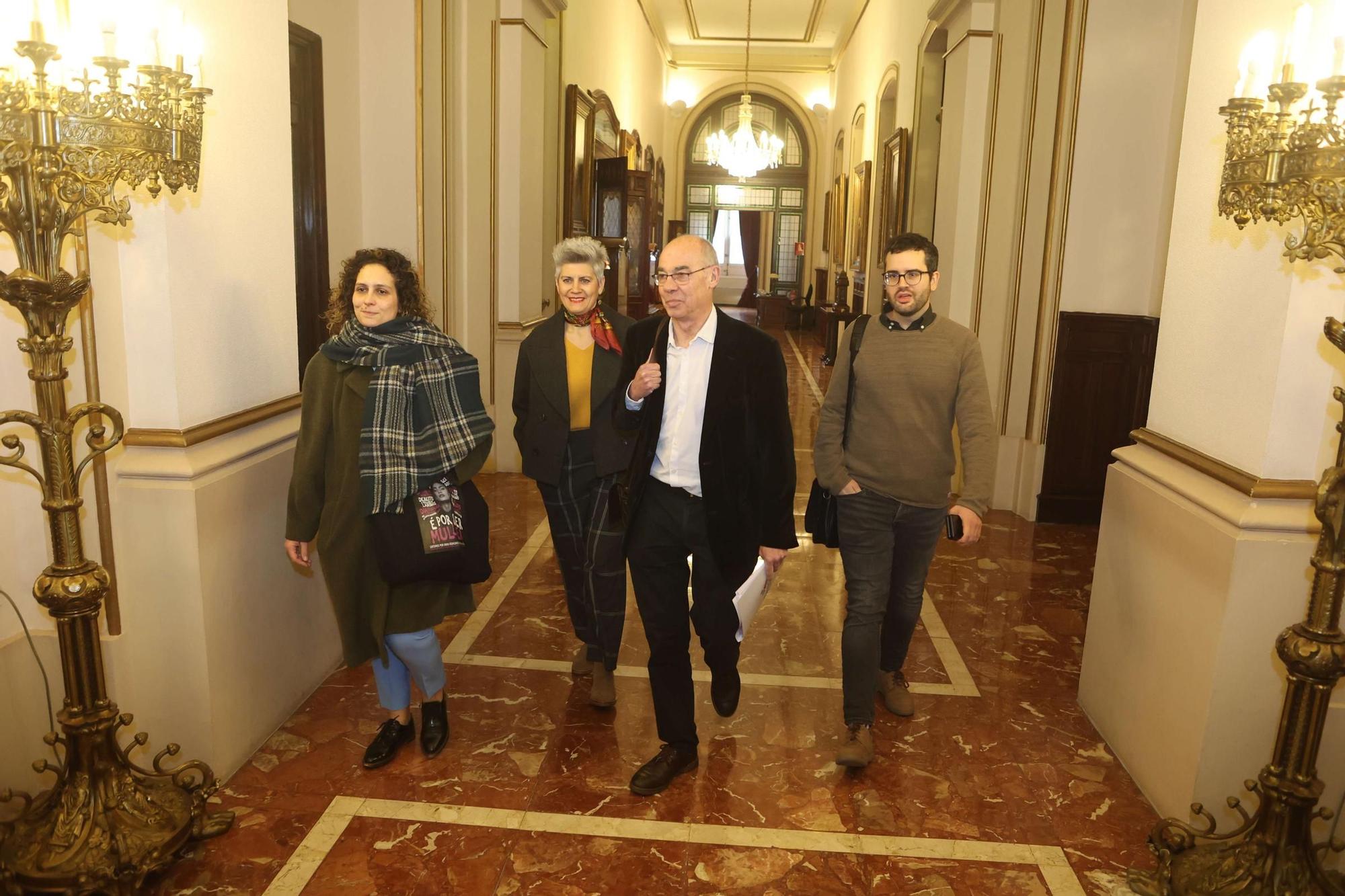 Los presupuestos de A Coruña para 2025 pasan por el pleno municipal