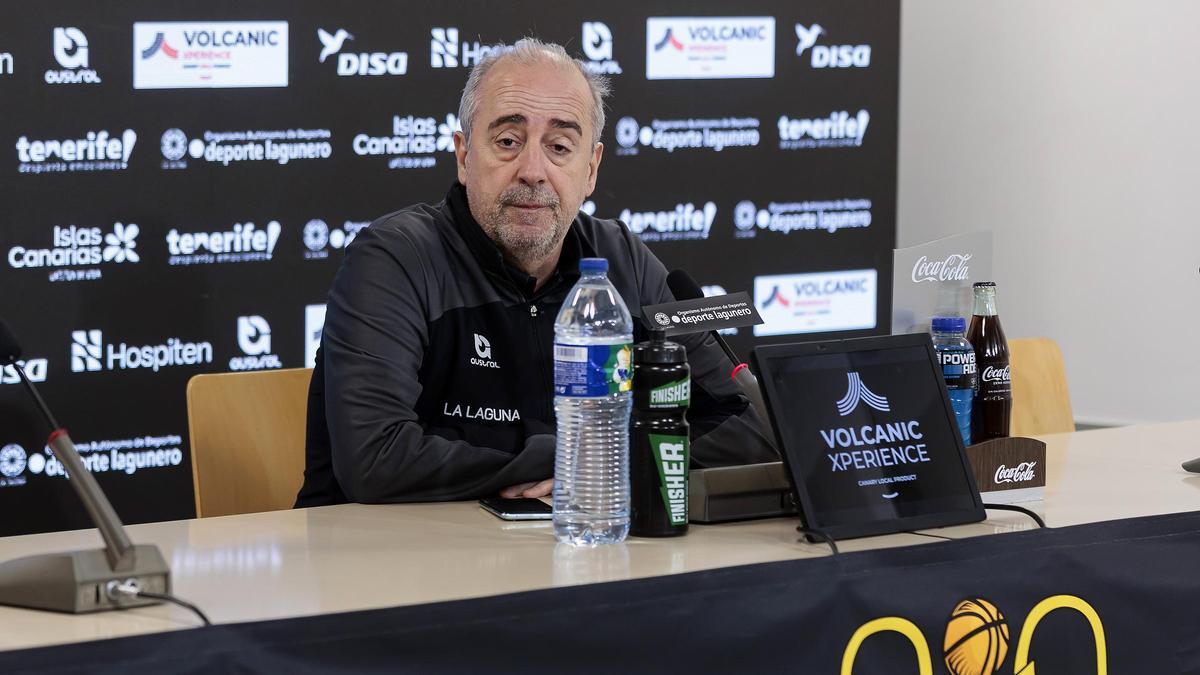 Txus Vidorreta, en la rueda de prensa previa al derbi contra el Gran Canaria
