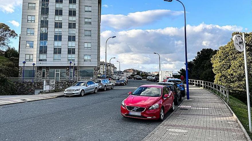 Culleredo elevará pasos peatonales en calles adyacentes a Suárez Ferrín a petición vecinal