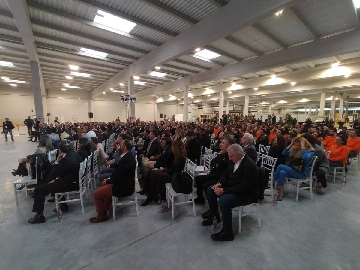 Lumon inaugura su fábrica en Antequera