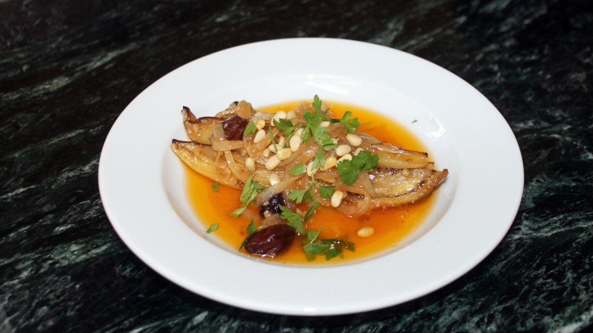 Las berenjenas en escabeche, uno de los platos estrella del Nuevo Bar Rey Sancho