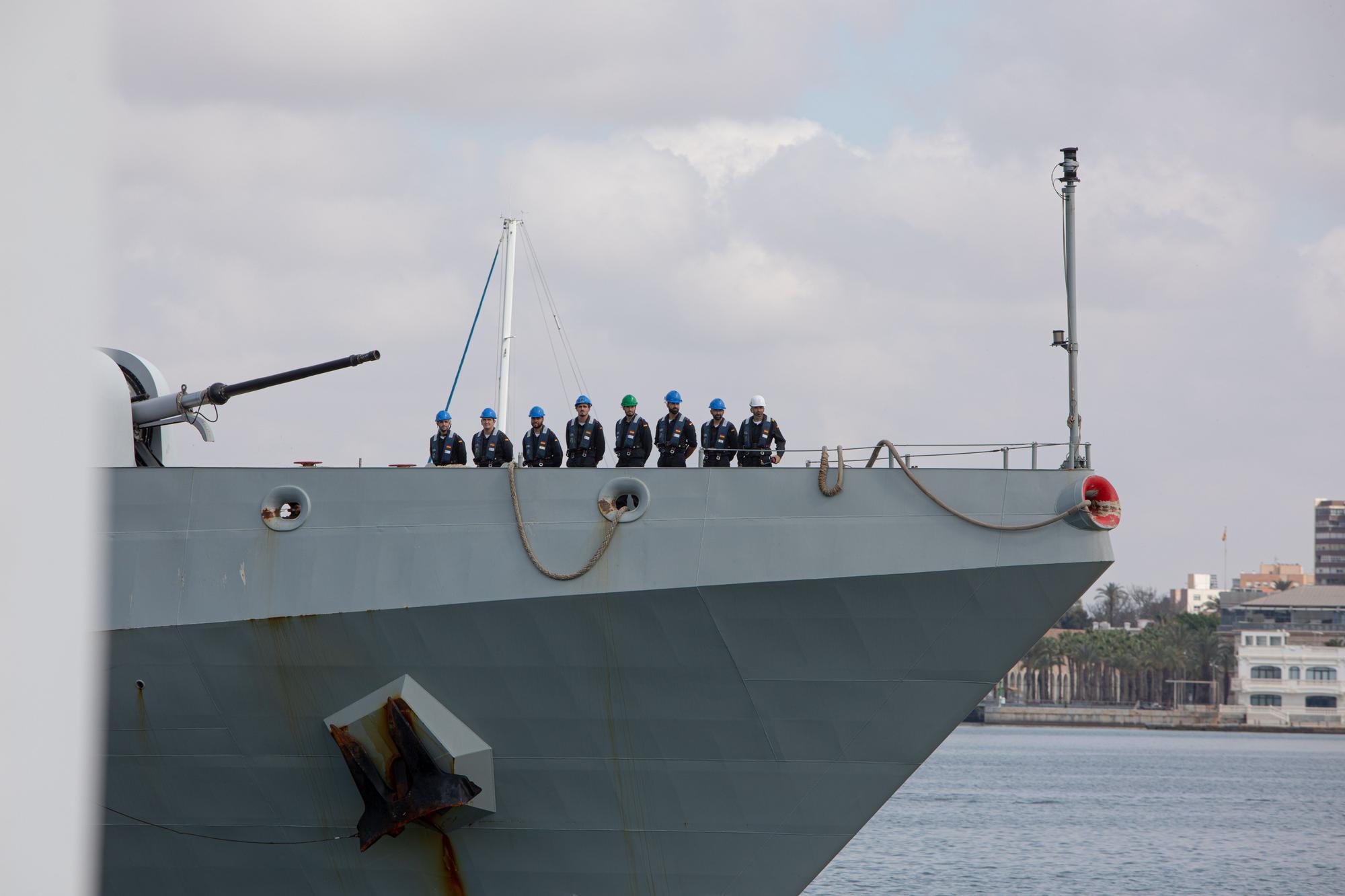 Las imágenes del regreso a Cartagena del BAM 'Audaz' de la Armada tras cinco meses en el Golfo de Guinea