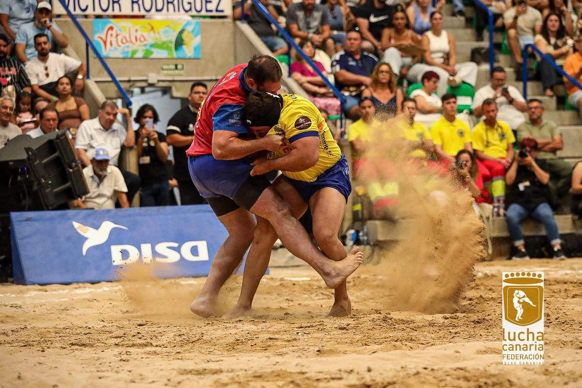 El Chimbesque, mejor equipo de Canarias de lucha canaria