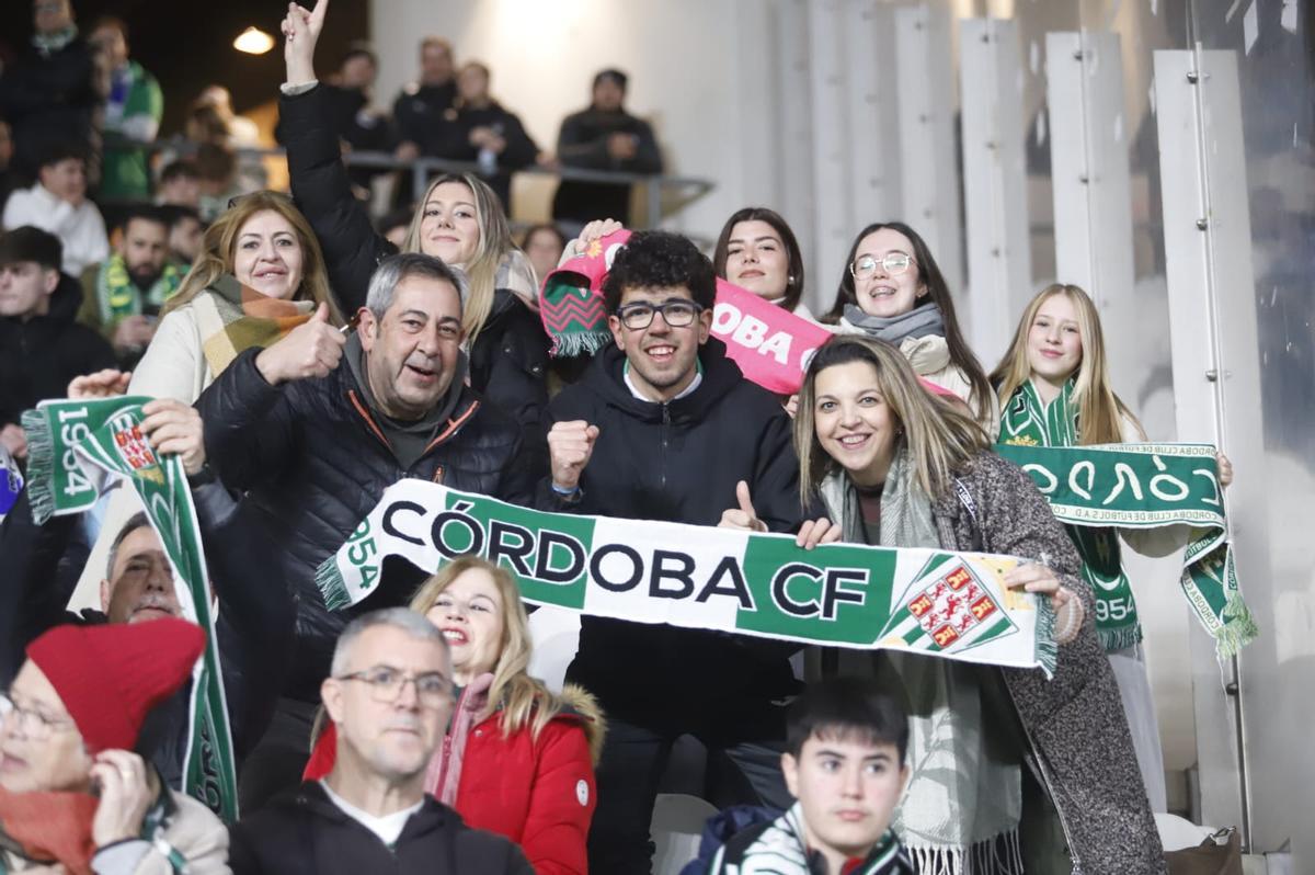 Córdoba CF-Málaga | Las imágenes de la afición en El Arcángel