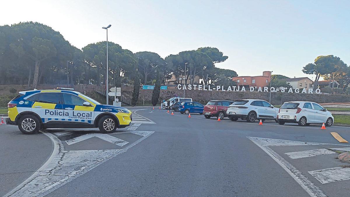 La Policia Local de Platja d’Aro durant un control, en una imatge d’arxiu.