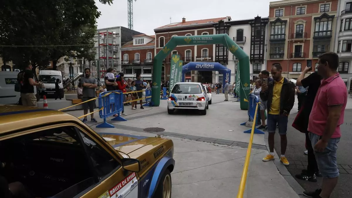 Avilés se viste de gala para el Rally Histórico en su edición de oro