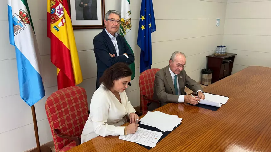 Málaga y Torremolinos usarán aguas regeneradas en el riego de sus zonas verdes