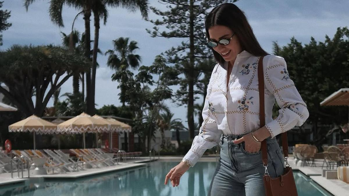 Las blusas de estilo francés, la prenda estrella para los looks de Semana Santa (y de toda la primavera)