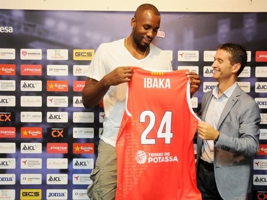 Ibaka signa un acord amb l''ICL per portar nens