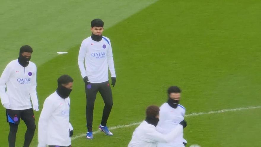 Dro ya entrena como jugador del PSG