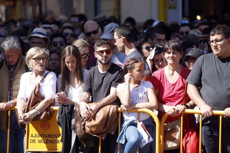 Búscate en la mascletà del 16 de marzo