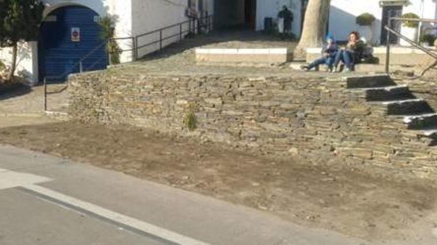 Cobreixen la zona on es van trobar restes d&#039;una muralla a Cadaqués