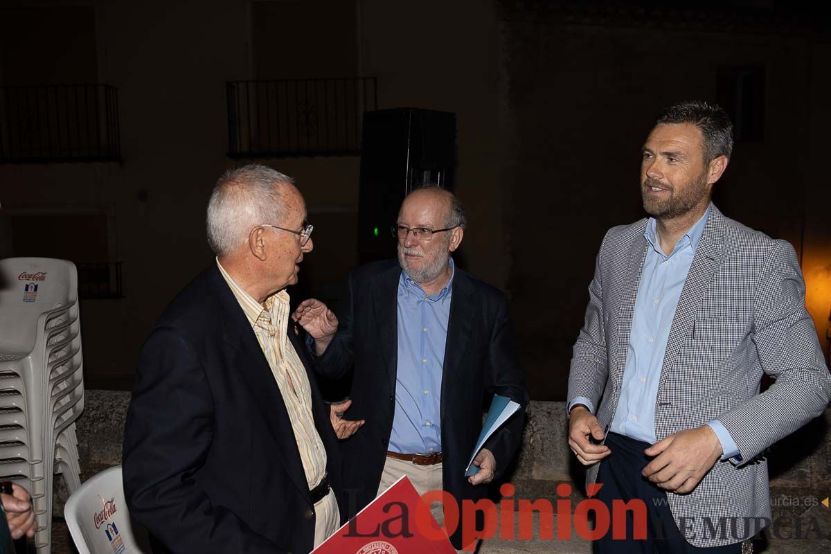 Así fue la presentación del libro ''Caravaca inédita. Un viaje desde la prehistoria hasta nuestros días'