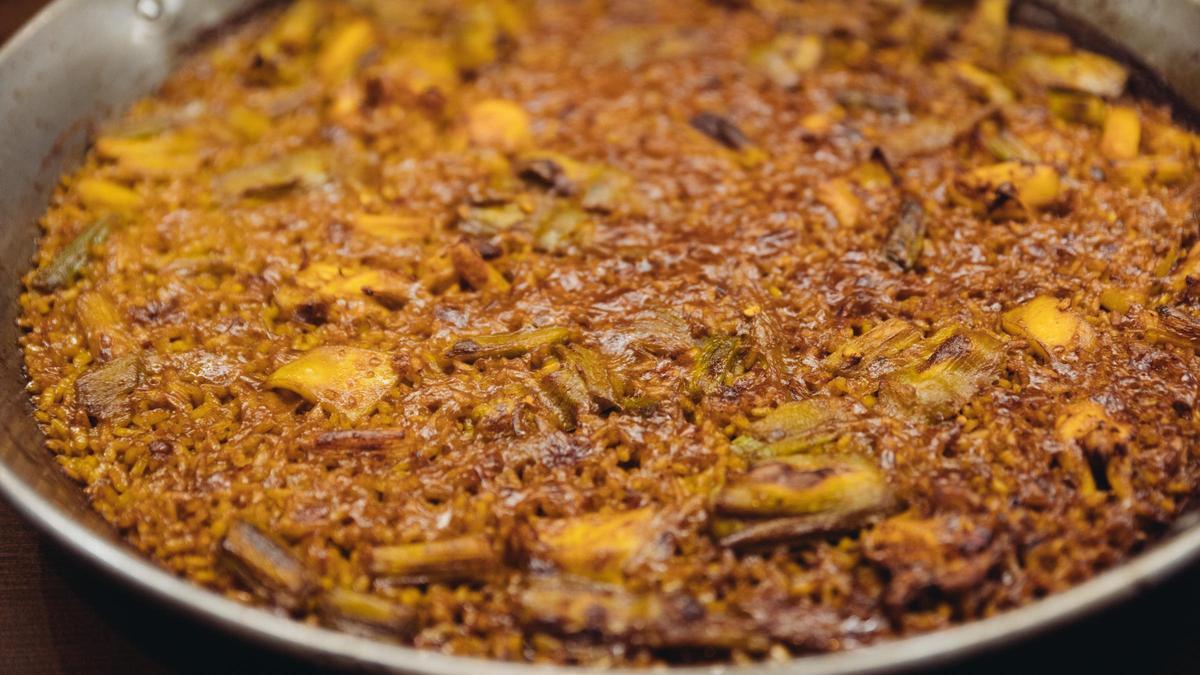 Los arroces de pescado y carne comparten protagonismo con tapas y frituras.