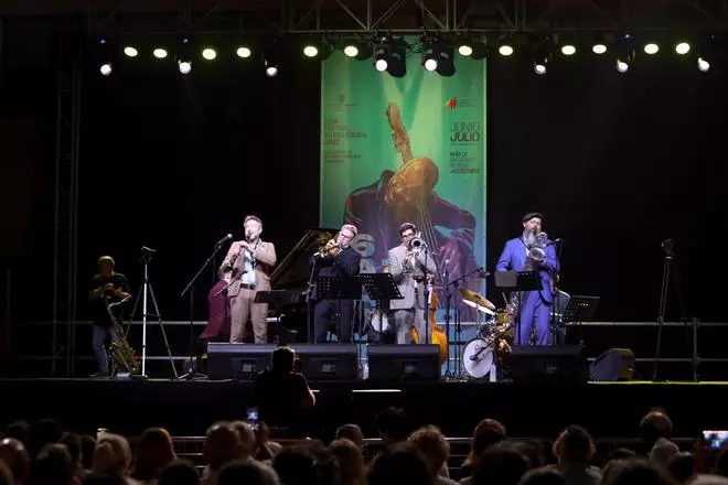 Concierto de Adrián Cunningham y su banda ‘His Old School’ en el Festival de Jazz de San Javier 2024