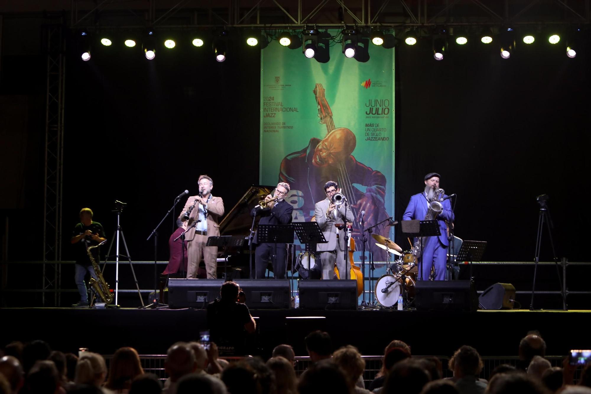 Concierto de Adrián Cunningham y su banda ‘His Old School’ en el Festival de Jazz de San Javier.