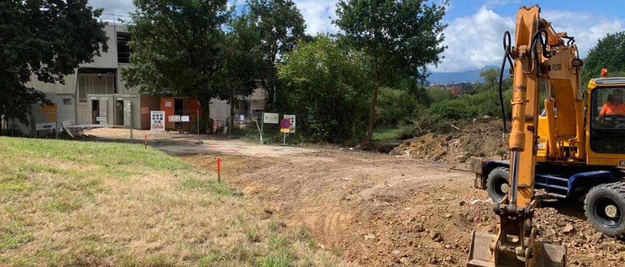 Obras de los accesos a la residencia de Lugones.