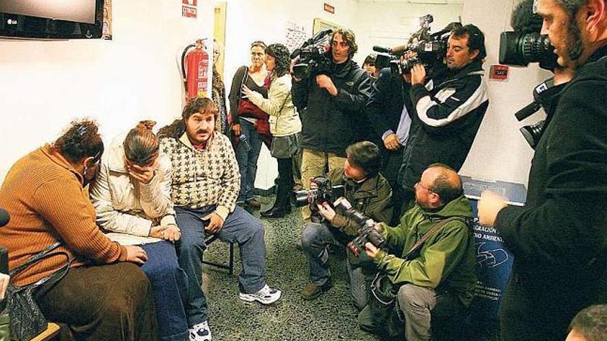 Luis y Margarita, momentos antes de declarar, ayer, en Ourense. / jesús regal