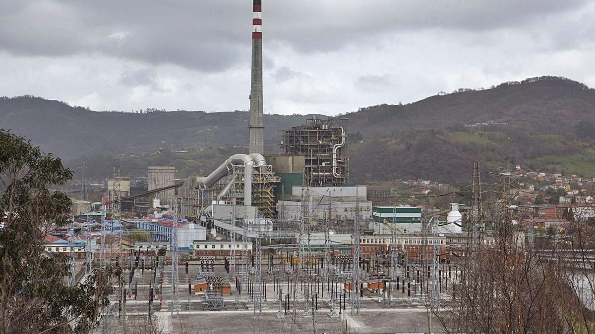 La central térmica de Lada. | LNE