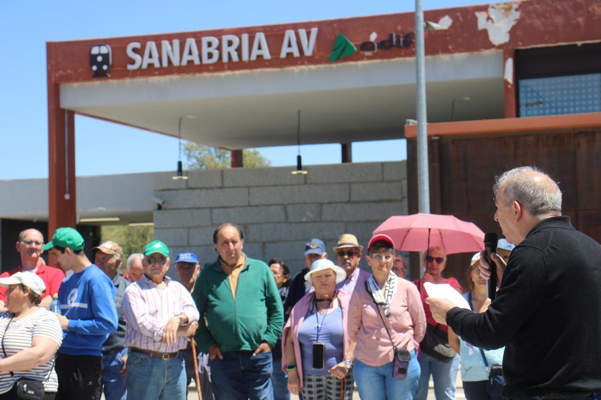 Protesta en la estación AV de Otero de Sanabria