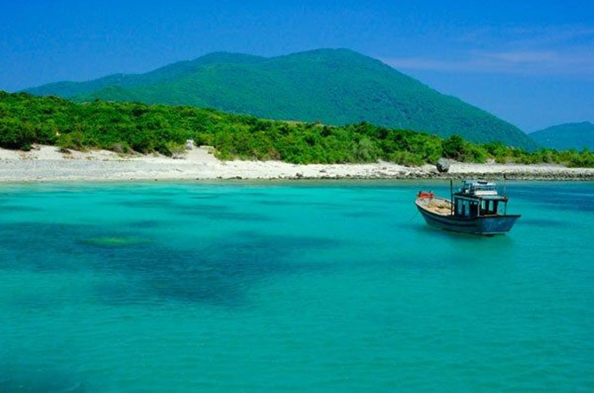 Isla de Hon Mun, en la bahía de Nha Trang, en Vietnam.