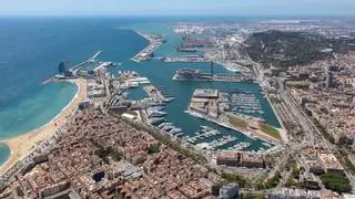 El Puerto de Barcelona pone en marcha la normativa para multar a barcos muy contaminantes