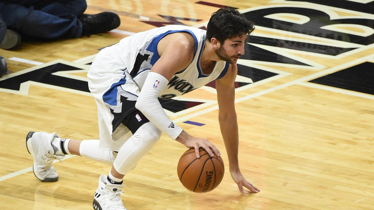 Ricky Rubio, en plena acción ante los Lakers