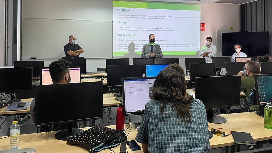 Taller sobre análisis avanzado de datos en la Universidad Internacional de Andalucía