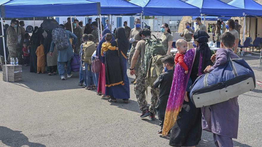 Refugiados afganos evacuados.