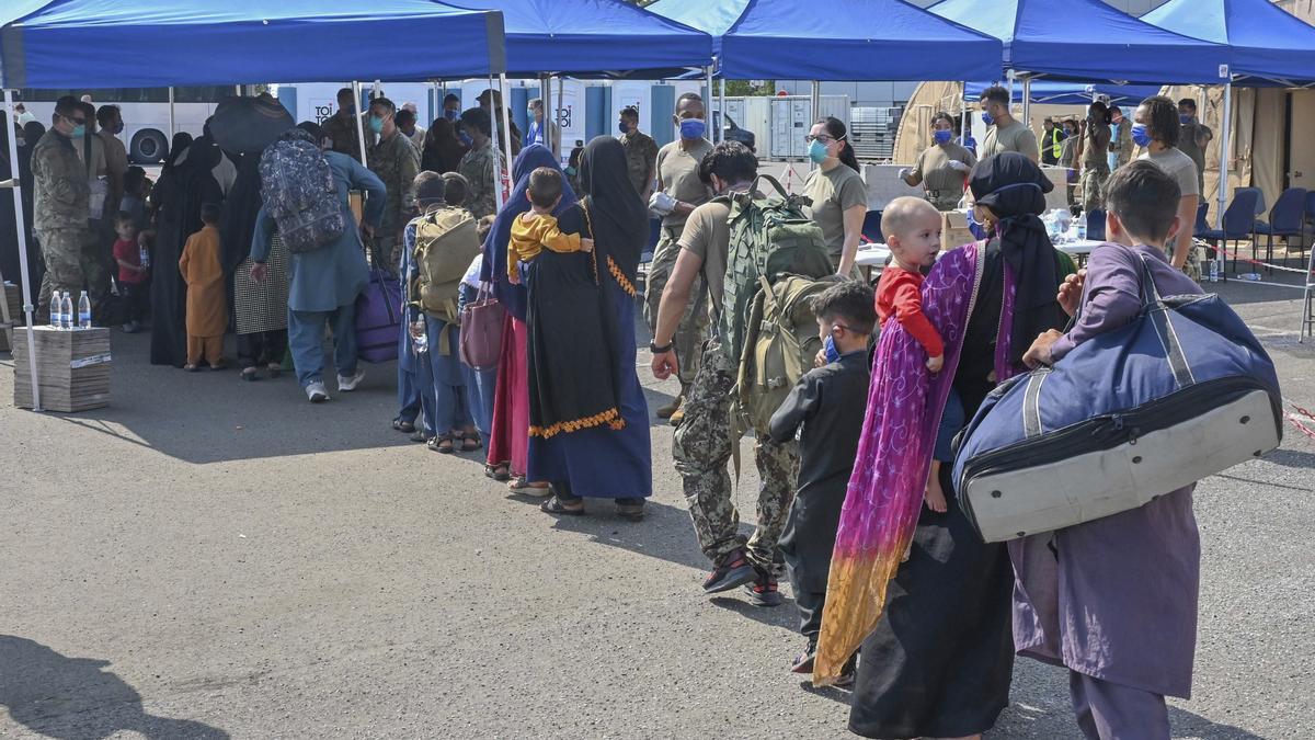 Refugiados afganos evacuados.