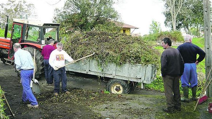 Séptima sextaferia de la asociación «La Hoguera» en el pueblo de Celoriu