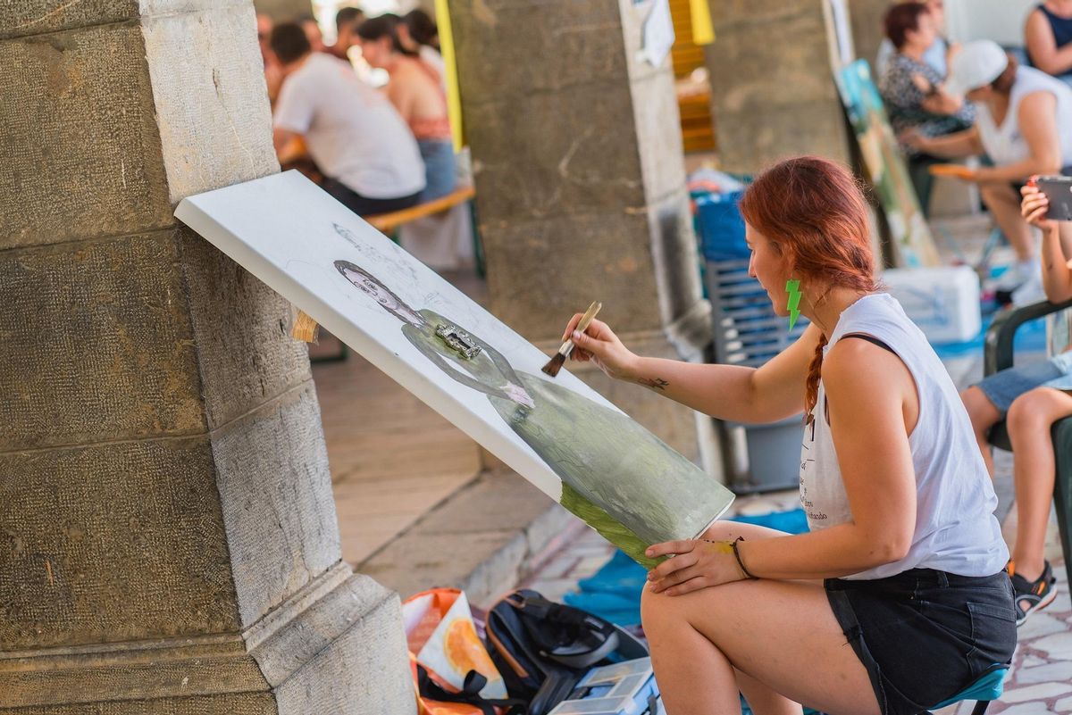 Una de las artistas participantes en la Nit de l'Art de Jérica en ediciones anteriores.