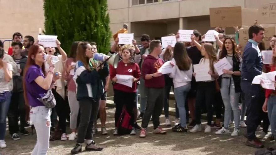 Protesta de los estudiantes extremeños