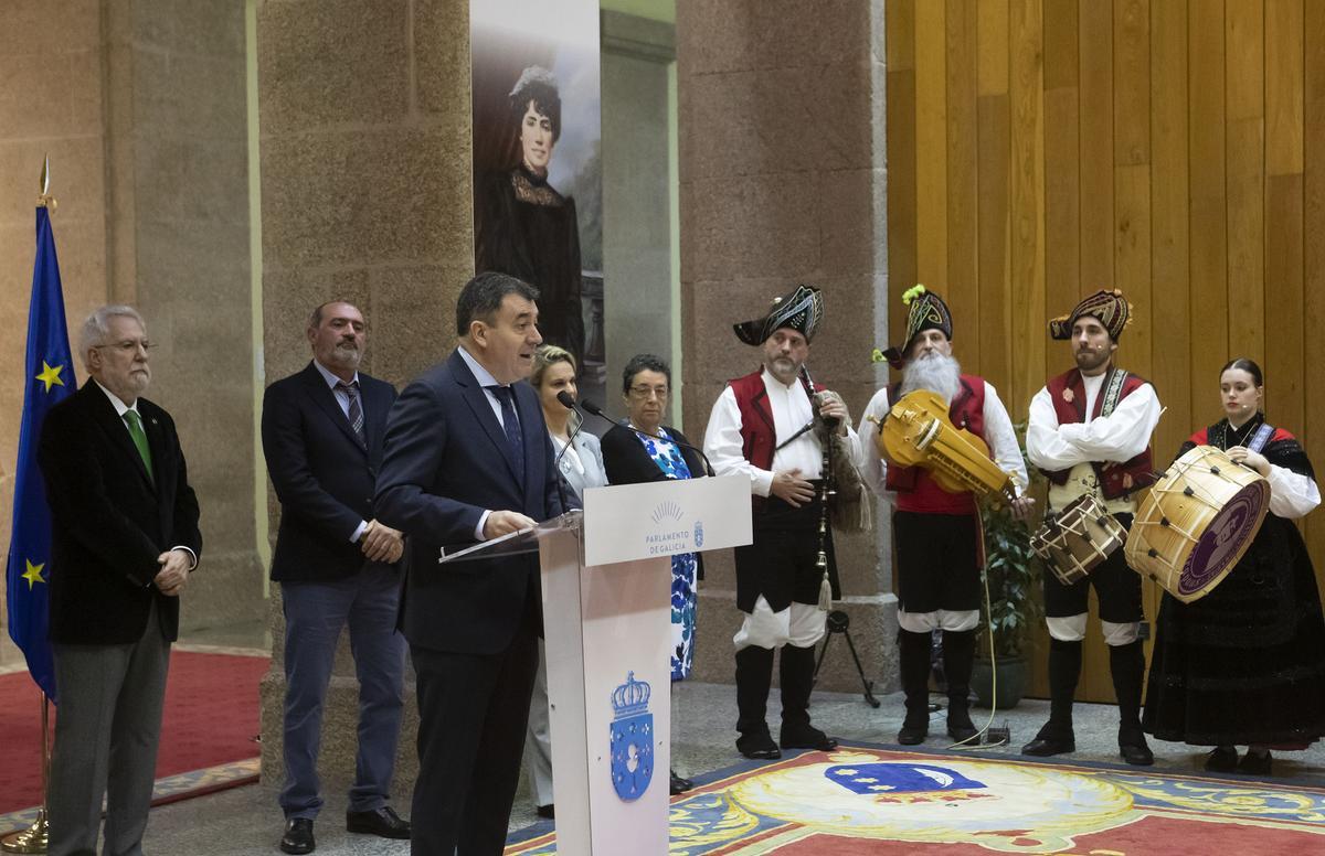 Homenaxe polo 186 aniversario do nacemento de Rosalía de Castro